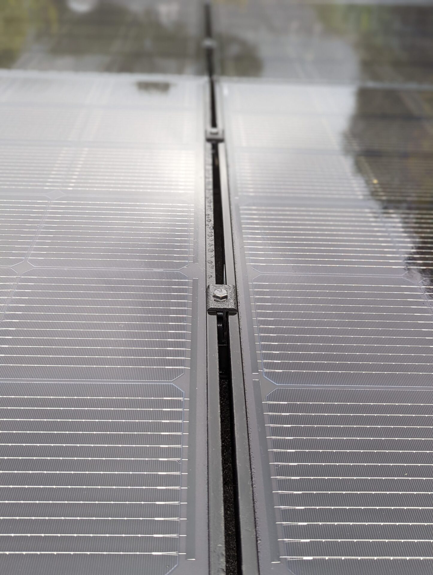 Multi-Clamp with the industry's narrowest module gap